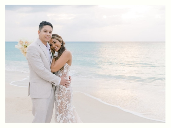Destination Weddings in Roatan - Joan Hidalgo - Aura Luna Events